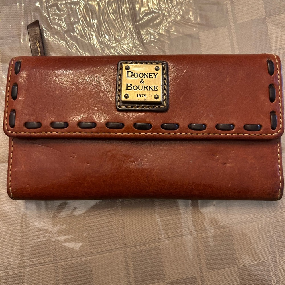 Dooney & Bourke Florentine Tan Leather Wallet